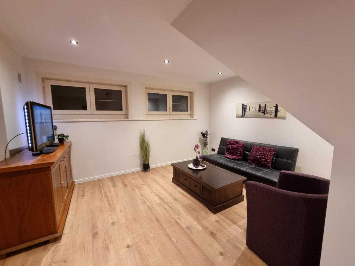 Susberg 3 Luxe Verblijf Met Zwembad En Sauna NeerNeerpelt Exterior foto